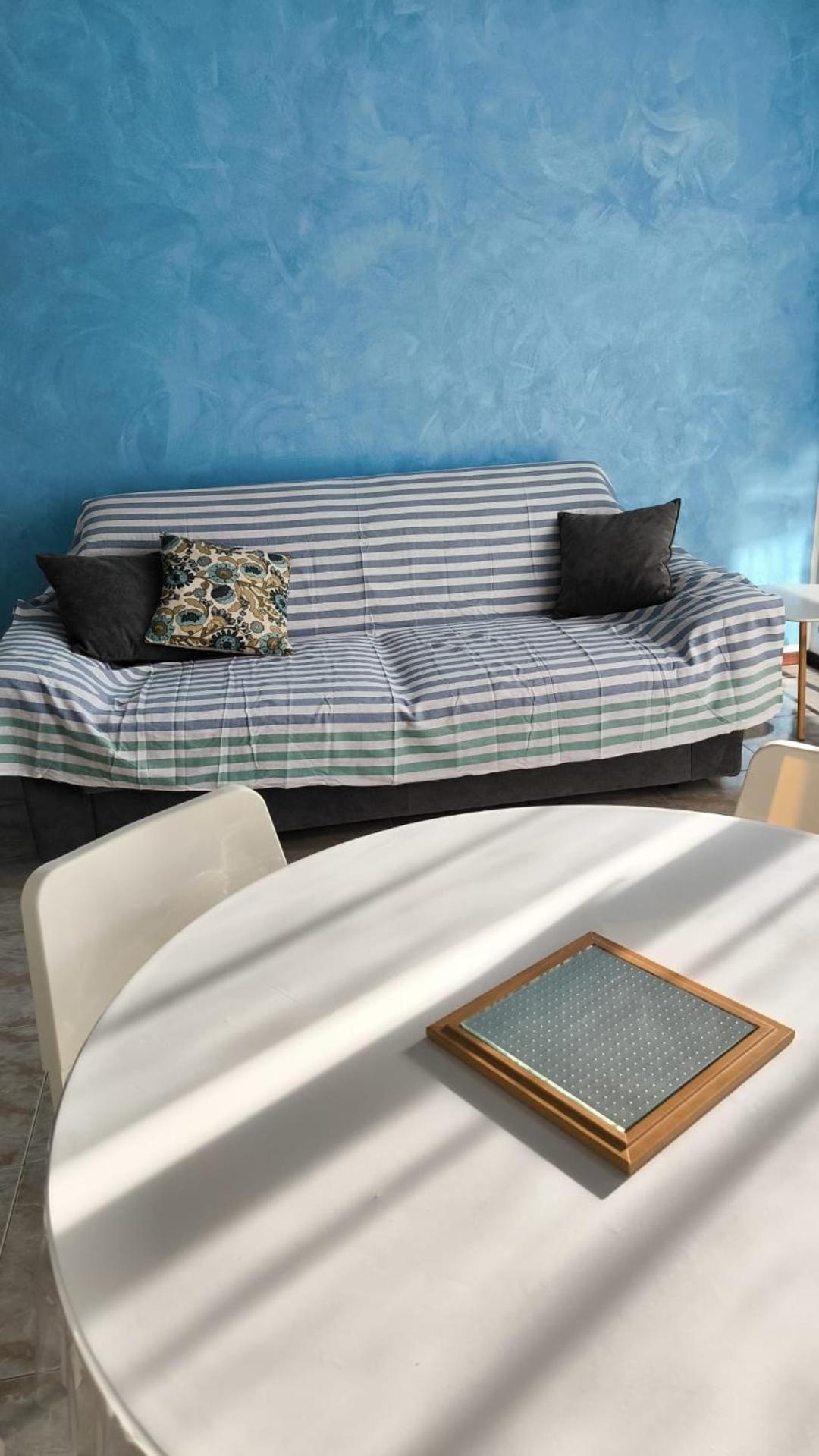 Azzurro Apartment *